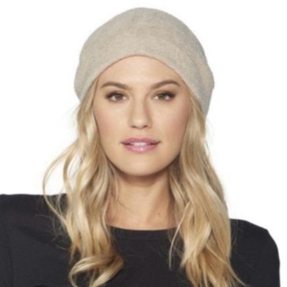 NWT Barefoot Dreams Cozychic lite‎ confetti beanie Cream and Taupe